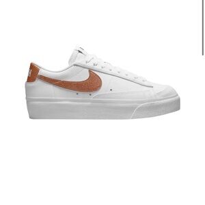 Nike Blazer Low Platform